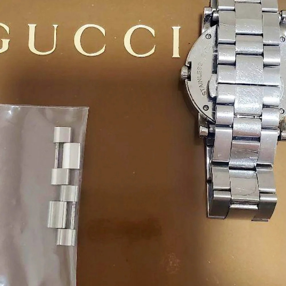 Authentic Gucci Stainless Steel Men’s G Bezel Quartz Watch - Picture 4 of 5